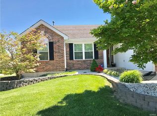 322 Auburn Hills Ct, Saint Charles, MO