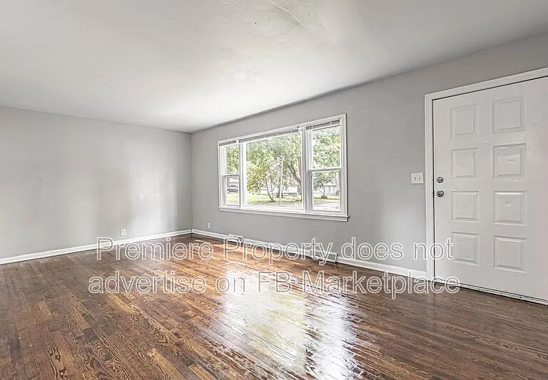 8812 E 86th St — Photo 2