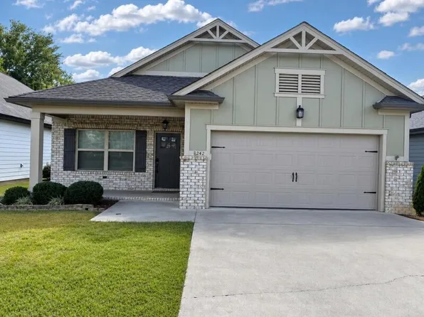8242 Roy Ln, Ooltewah, TN 37363