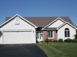 1099 S Creek Dr, Webster, NY 14580