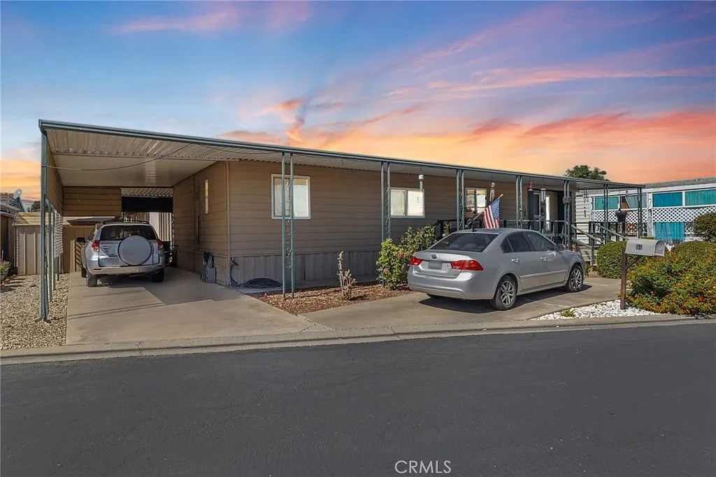 2240 Golden Oak Ln Space 94 photo 1