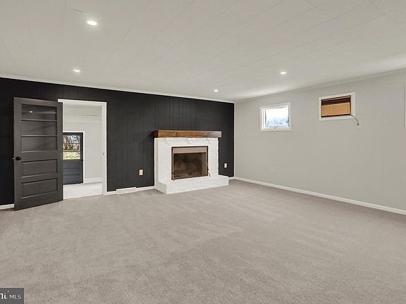 5th image of 311 Pine Rd