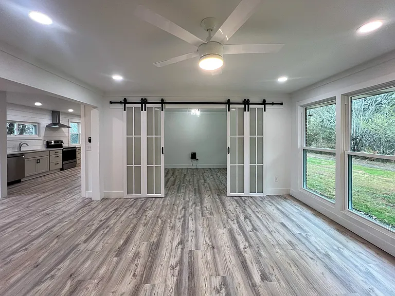 245 N Windy Ridge Rd — Photo 9