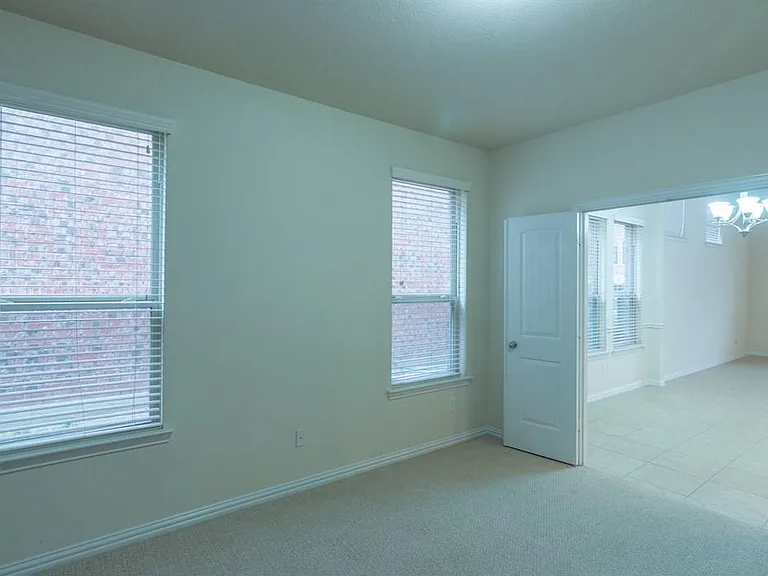 3504 Porter Creek Dr — Photo 6