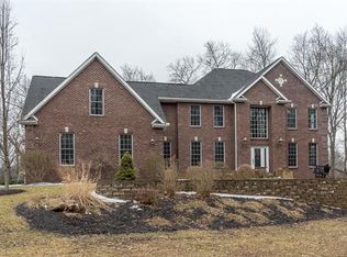 4988 Strawberry Lake Rd, Whitmore Lake, MI 48189