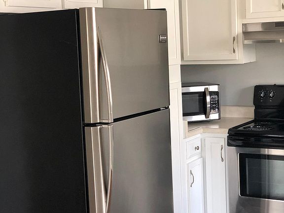 Stainless Steel Appliances.