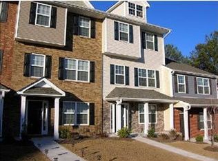 6390 Olmadison Pl, College Park, GA 30349