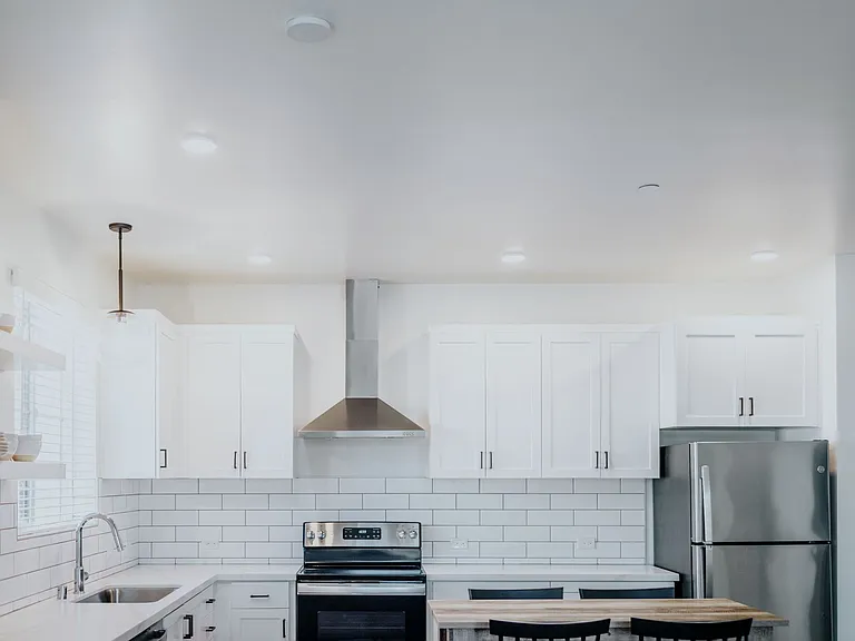 Park West at Stockdale River Ranch — Photo 18