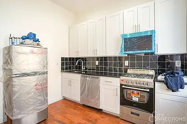 Rented by City Connections Realty