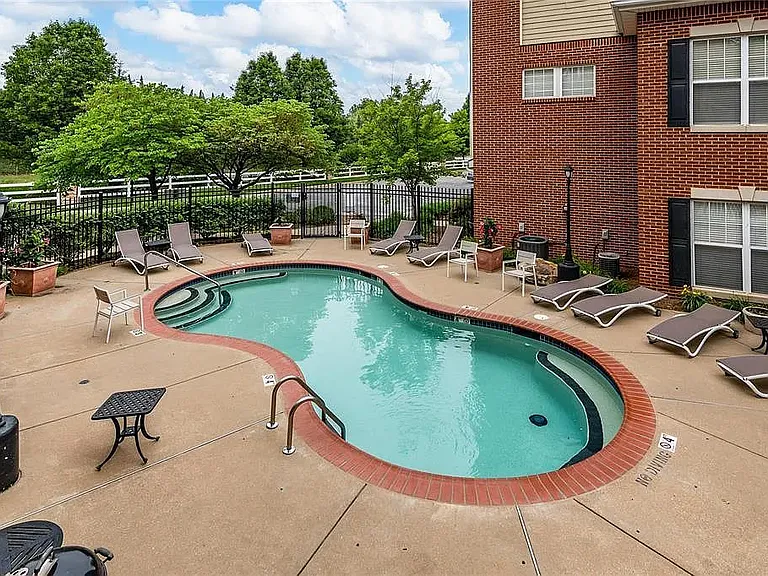 2732 McKnight Crossing Ct — Photo 20