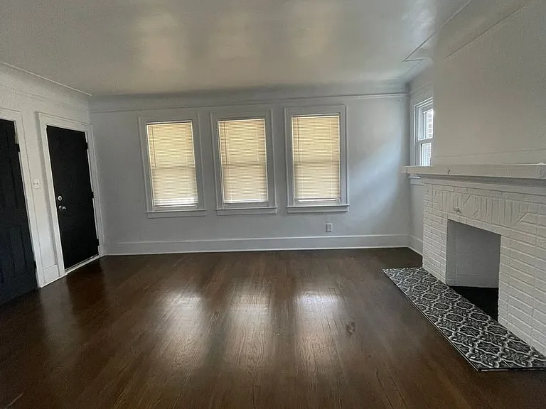 2696 Pasadena St — Photo 1