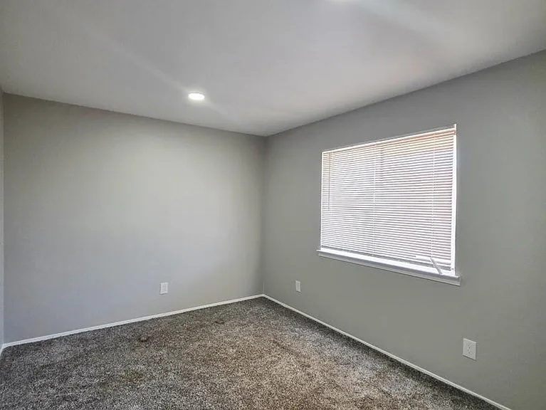 409 Humble Ave #A — Photo 5