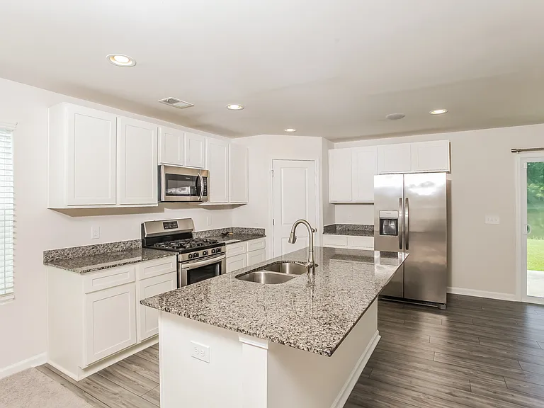 2075 Barnhart Dr — Photo 5