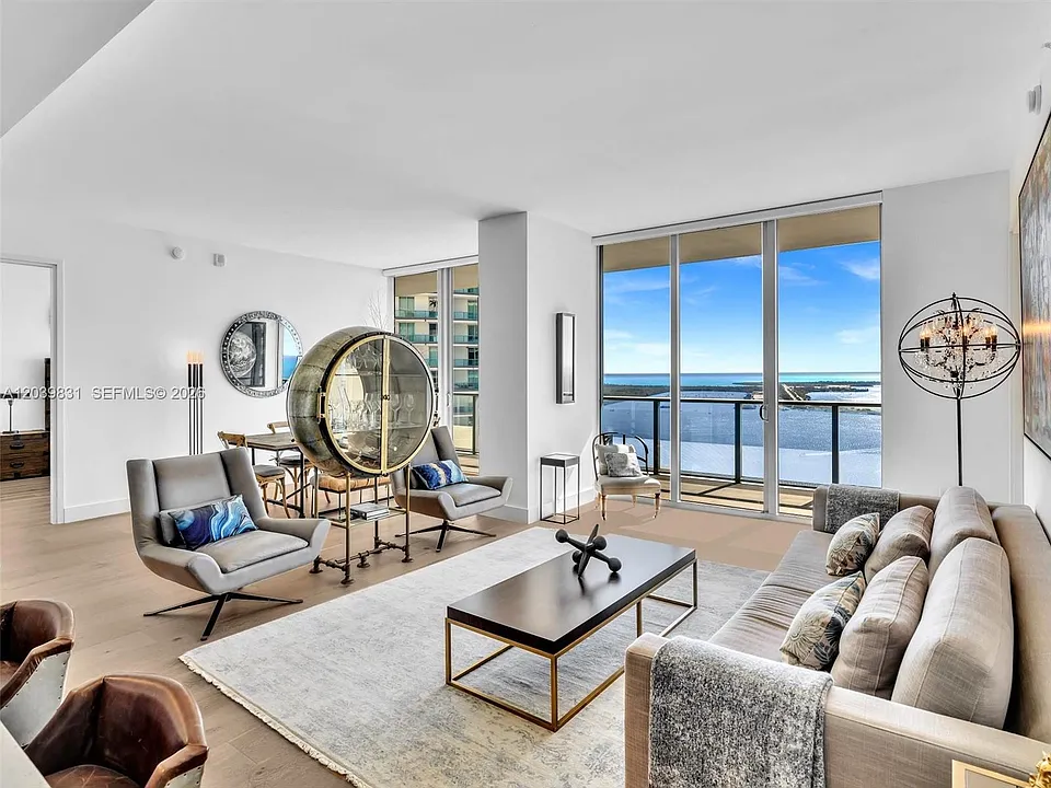 1300 E Brickell Bay Dr #4202