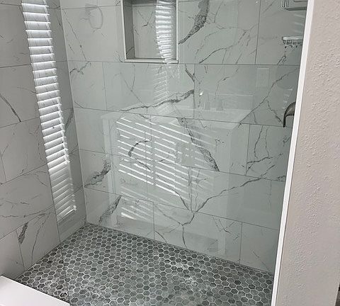 5th image of 456 Lakeview Dr APT 8