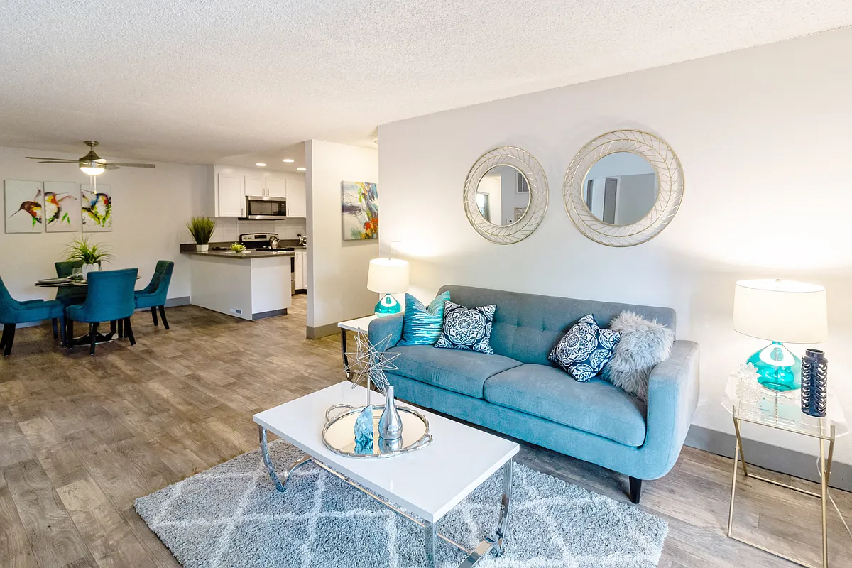 Building Photo - Lakeridge Living