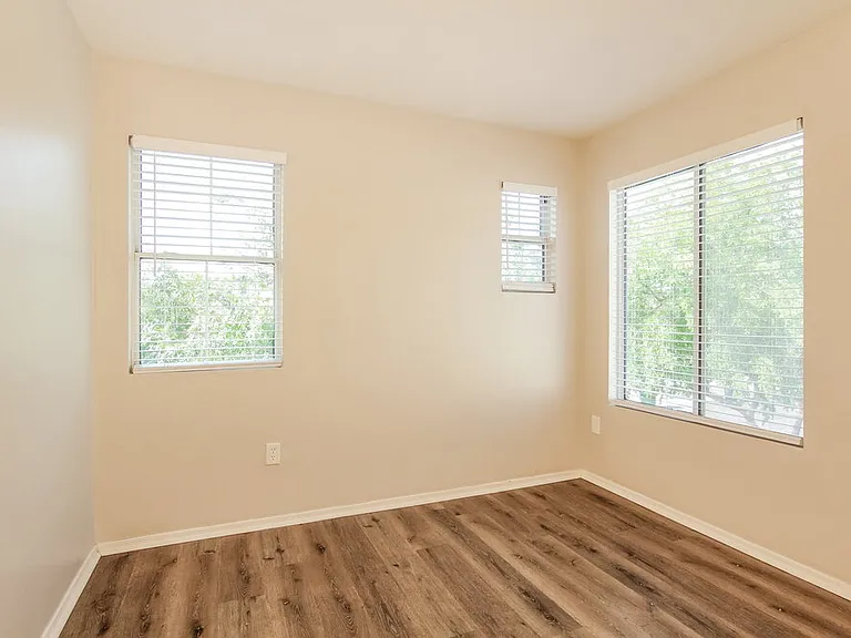 12026 W Yuma St — Photo 13