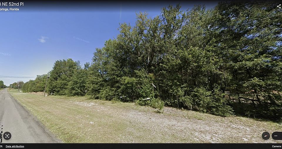 2nd image of  NE 52nd Pl