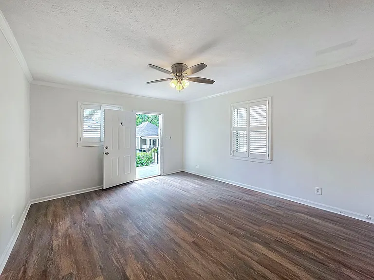 1111 Lawton Pl SW #A — Photo 6