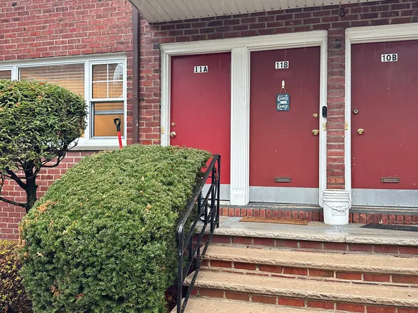 241 Wpassaic St, Rochelle Park, NJ