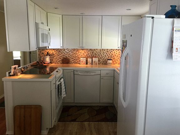2nd image of 98 N Warner Dr