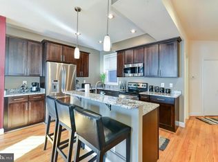 719 5th St NE APT 3, Washington, DC 20002
