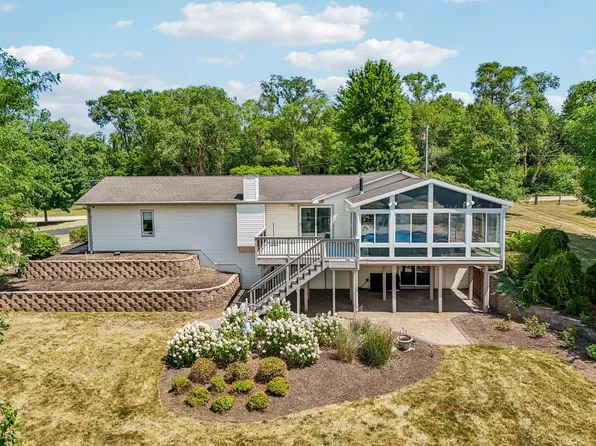 6797 Manchester Rd, South Beloit, IL 61080