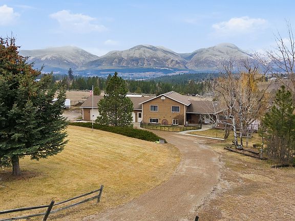 2nd image of 849 Hidden Valley Rd S