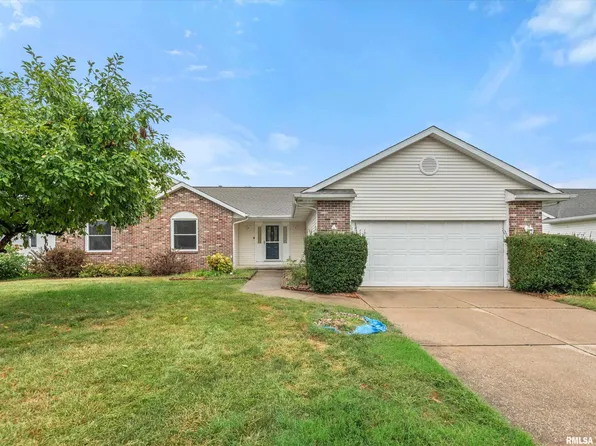 3409 Crystal Lake Dr, Springfield, IL 62711