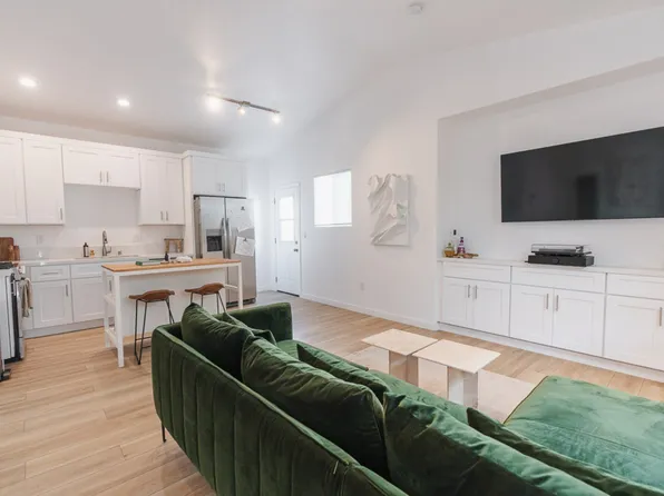 (undisclosed Address), Venice, CA 90291