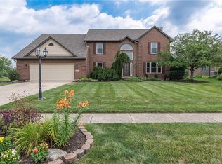9420 Parkside Dr, Dayton, OH 45458