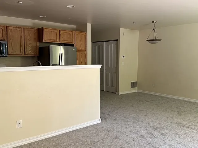 108 White Horse Pl — Photo 5