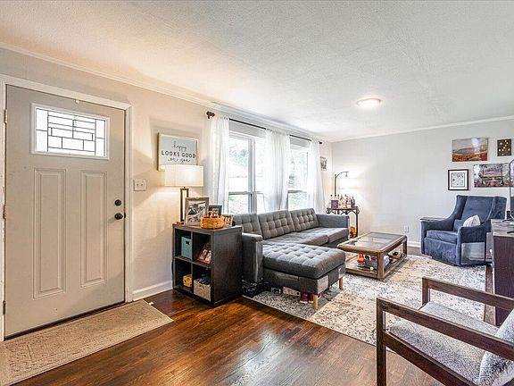 3rd image of 3521 Pinellas Ln