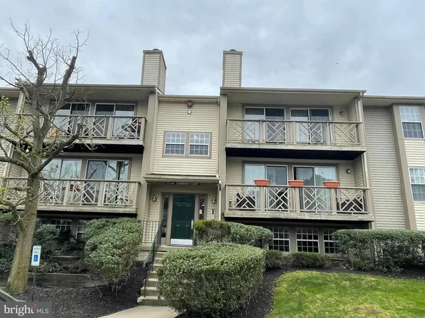 46 Cranberry Ct, Marlton, NJ 08053