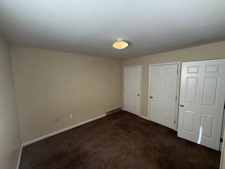 700 Thomas Ln — Photo 8