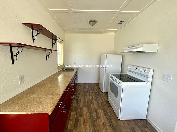 5th image of 741 E De Soto Ave Unit 1