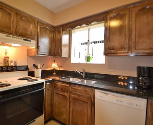 107 Meridian Ct Photo 1