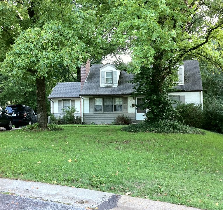 1st image of 728 Belvedere Ln