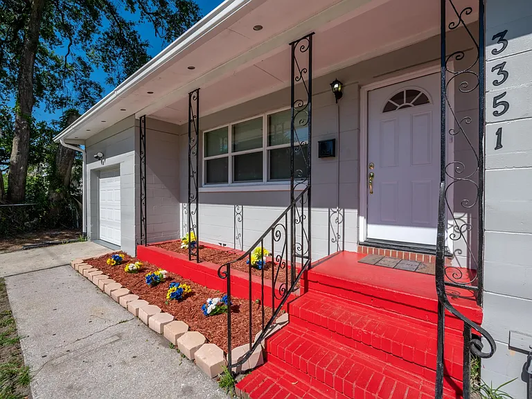 3351 Cesery Blvd — Photo 4