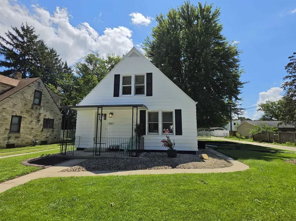 907 Retz Dr, Ottawa, IL 61350