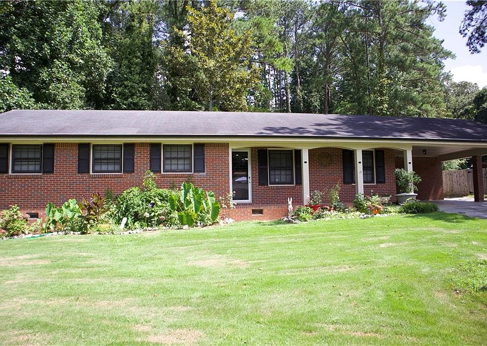 1st image of 2586 Brandon Rd