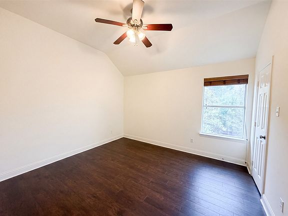 4th image of 2446 Chesterfield Rd