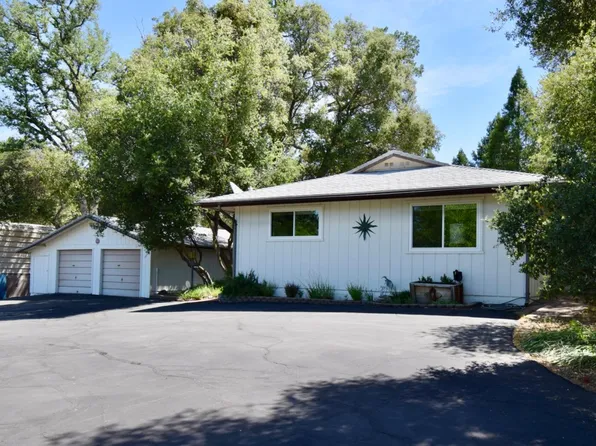 50604 Road 426, Oakhurst, CA 93644