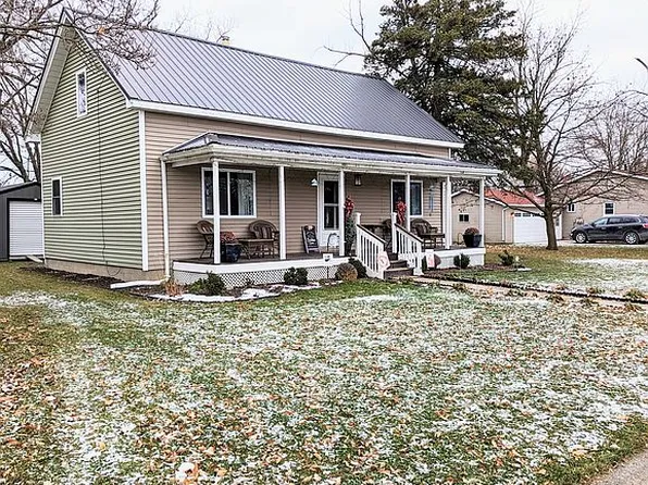 74480 Spencer St, Armada, MI 48005