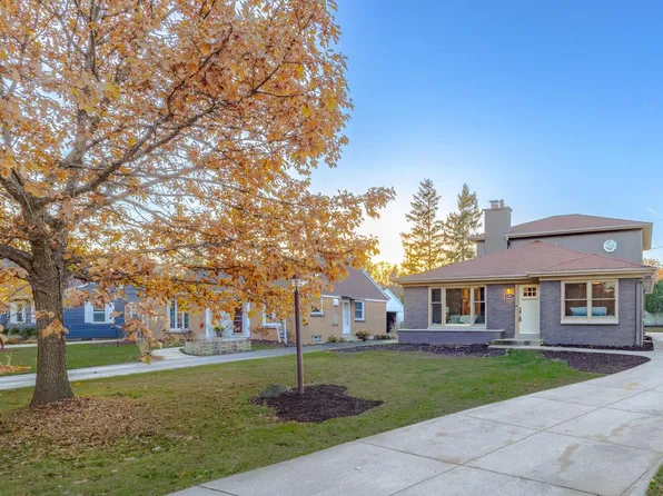 8201 North Whitney ROAD, Fox Point, WI 53217