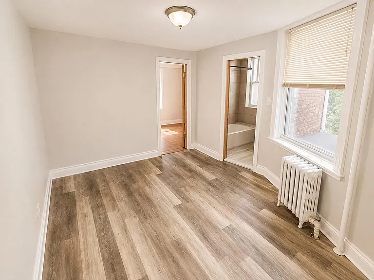 240 Suydam St #1 — Photo 7