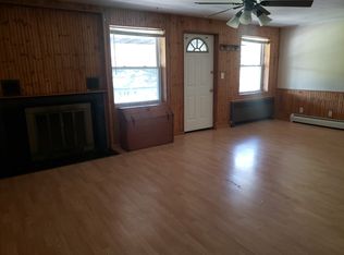 38185 N State Park Rd APT 2A, Spring Grove, IL 60081