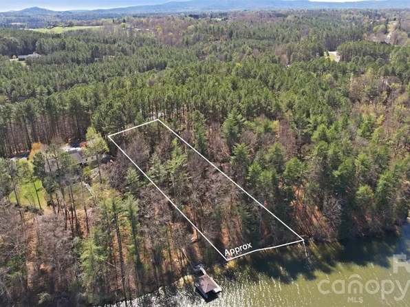 211 Ridge Top Dr #11, Connelly Springs, NC 28612