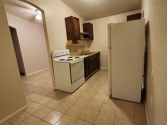 2nd image of 10013 Armstrong Dr #C