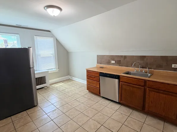 64 Stanley St, New Haven, CT